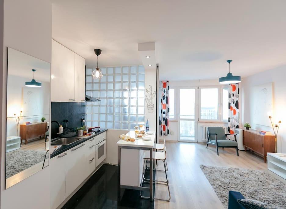 Wawaview! Studio With An Amazing View! Powisle. Warschau Exterior foto